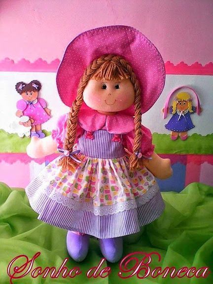 Muñeca de trapo con pamela