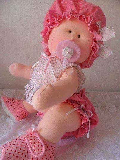 Muñeca de tela gateadora 3