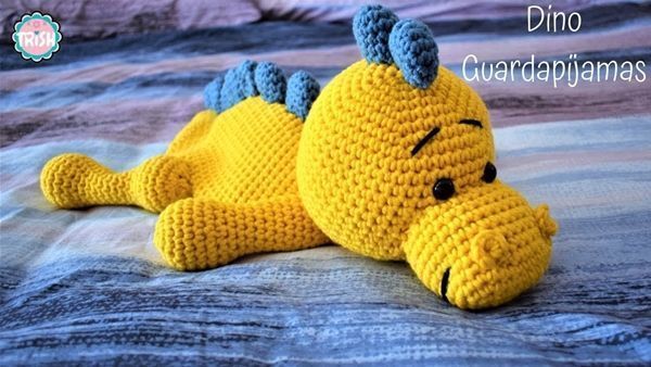 DIY dinosaurio guardapijamas a crochet DIY dinosaurio guardapijamas a crochet